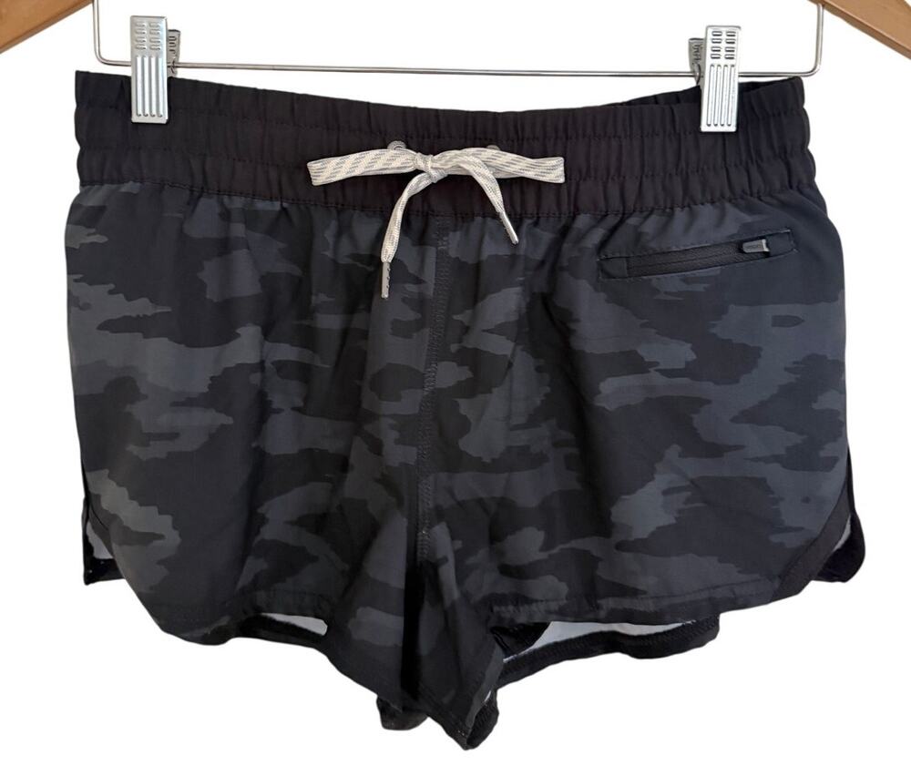 Vuori Black Camo Clementine Shorts Small Built In Liner Athleisure Running Gym